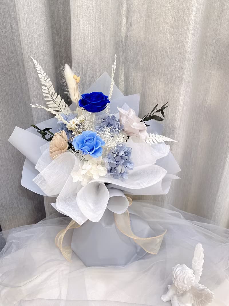 浪漫藍玫瑰永生花束 日本大地農園永生花 情人節花束