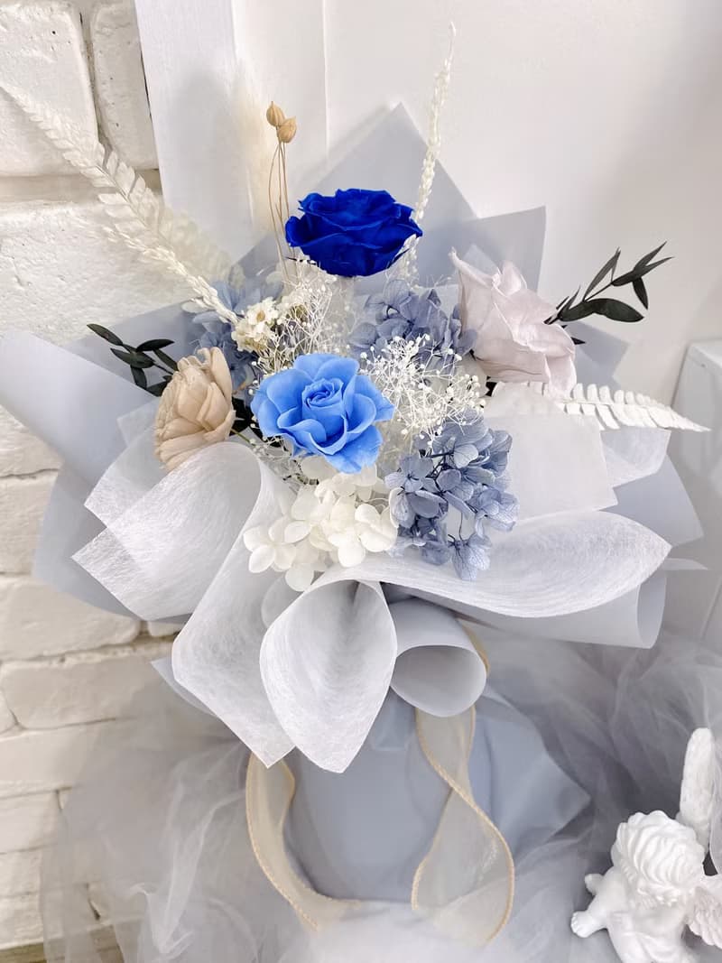 浪漫藍玫瑰永生花束 日本大地農園永生花 情人節花束