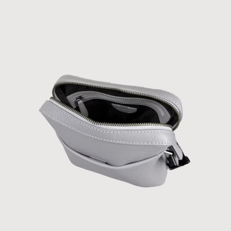 【滿3999送鑰匙圈】格瑞克-E 直式斜背包-深藍/石灰白/BF573-17