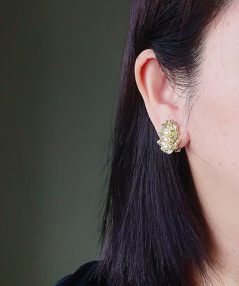 Vintage Jewelry 西洋古董飾品 氣質 金葉排珠 夾式耳環