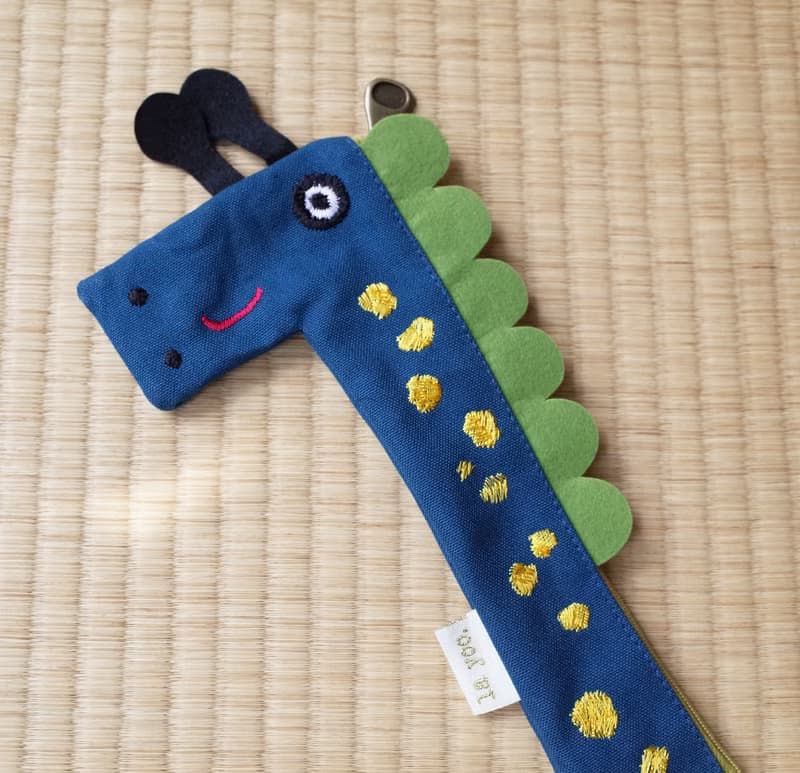 長頸鹿撞頭頭 餐具袋/筆袋
