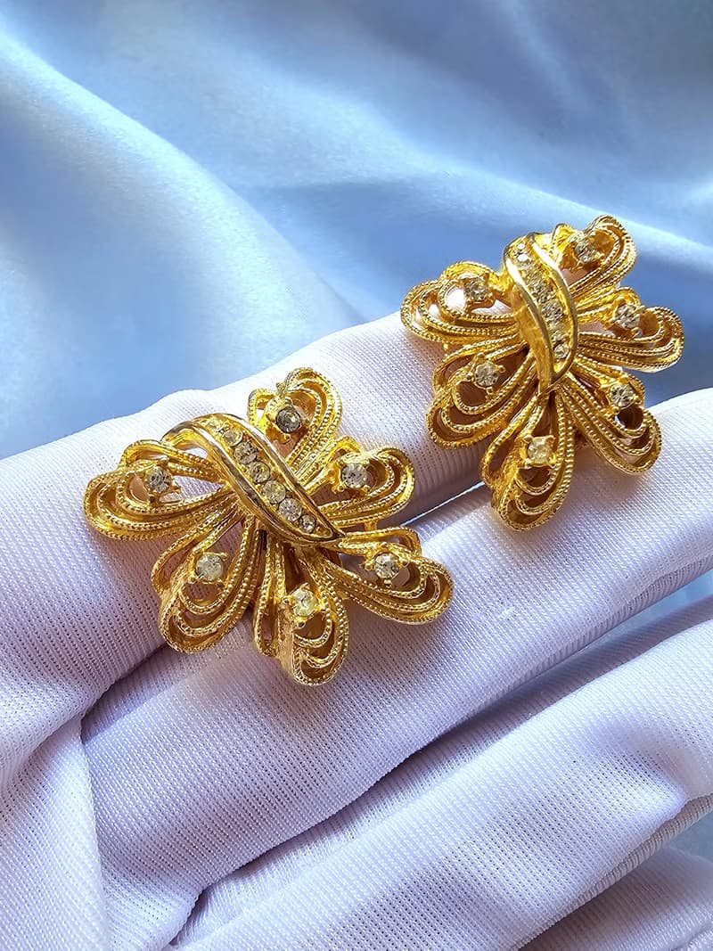 啞光金繩邊蝶影萊茵夾式耳環/vintage美國西洋古董飾品