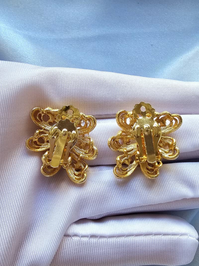 啞光金繩邊蝶影萊茵夾式耳環/vintage美國西洋古董飾品