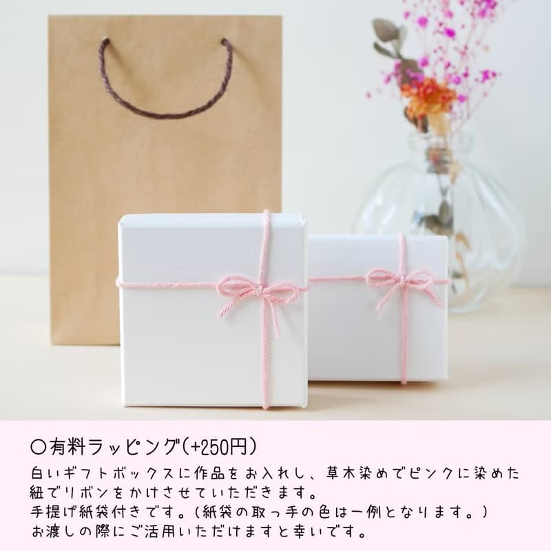 小鈴蘭耳環　　接單製作、手工編織、春天花卉、花朵圖案