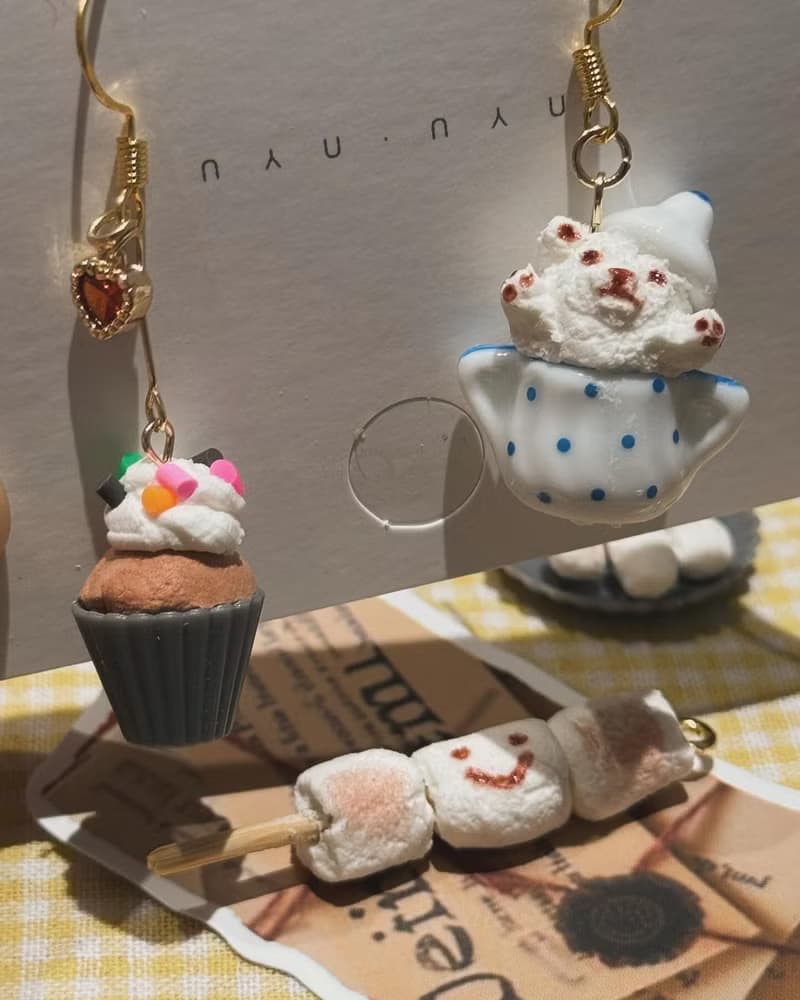 奶泡茶壺熊佐杯子蛋糕耳環