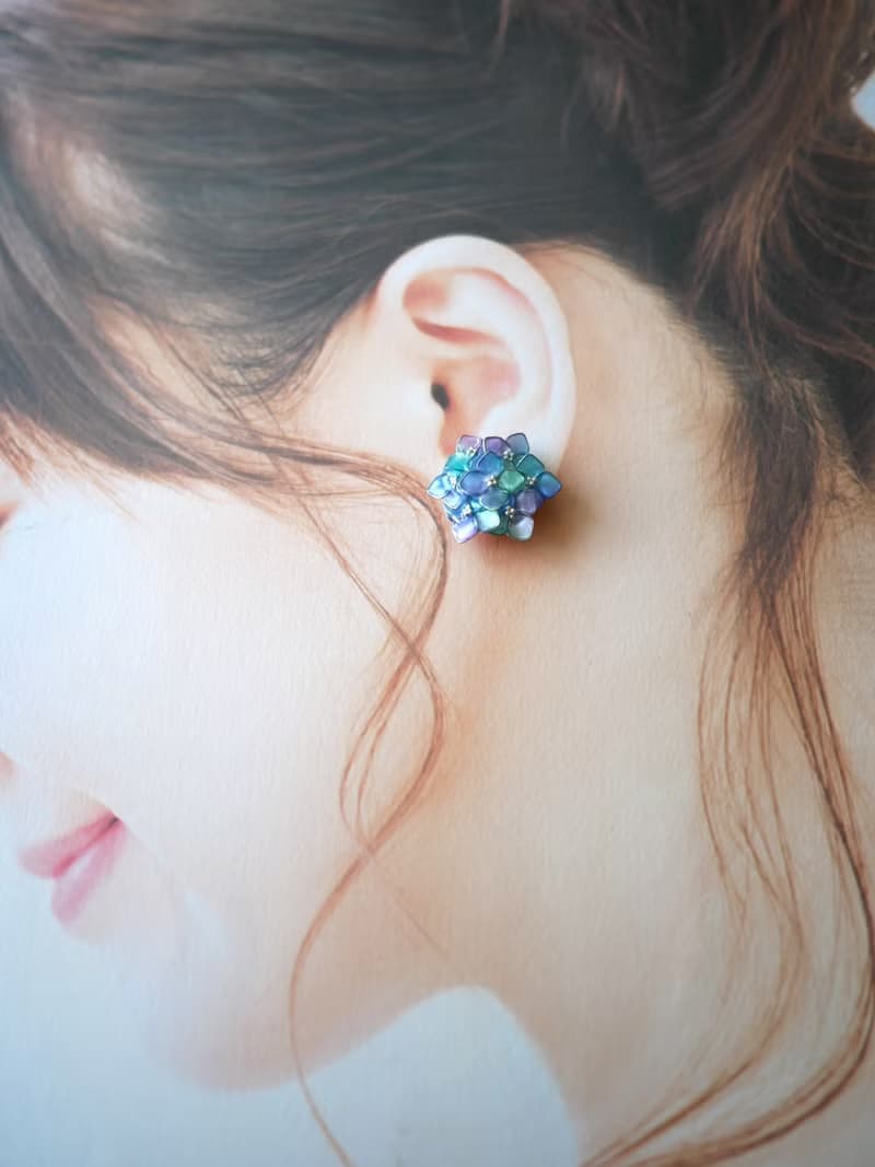 アジサイ Light Blue　ピアス・イヤリング