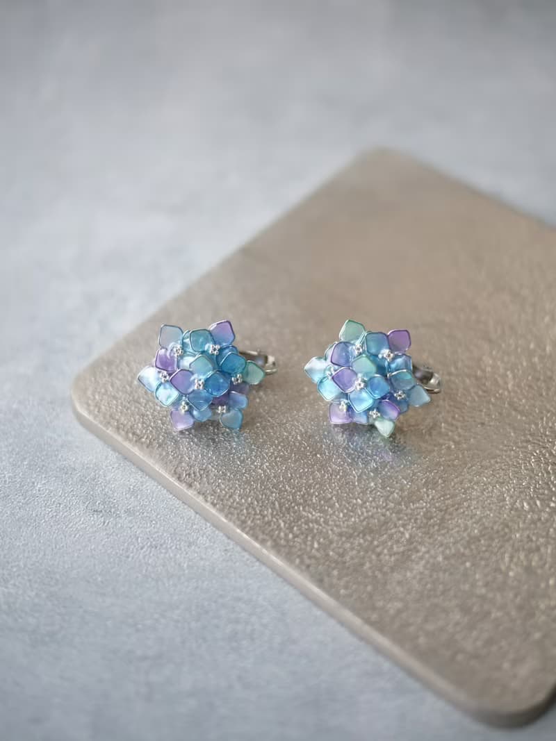 アジサイ Light Blue　ピアス・イヤリング