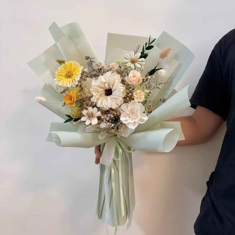 酪梨綠 太陽花乾燥花束 畢業花束