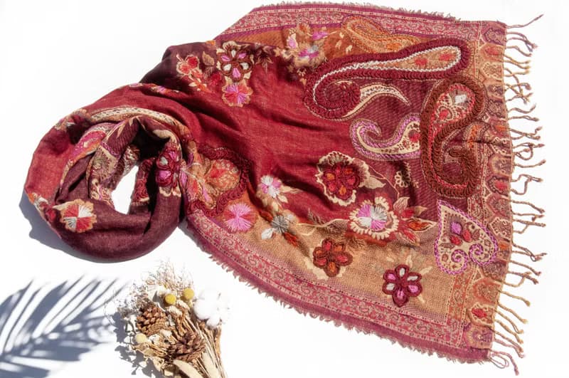 喀什米爾Cashmere/水煮羊毛披肩/針織圍巾/刺繡圍巾/羊絨披巾-花