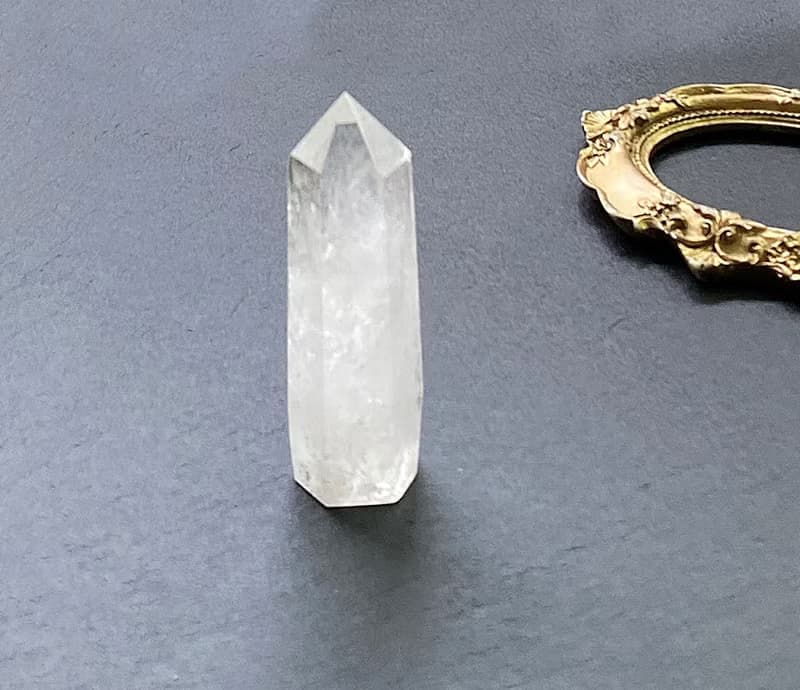 天然彩虹暴風雪白水晶能量柱 消磁淨化 招財開運 淨化氣場 防小人
