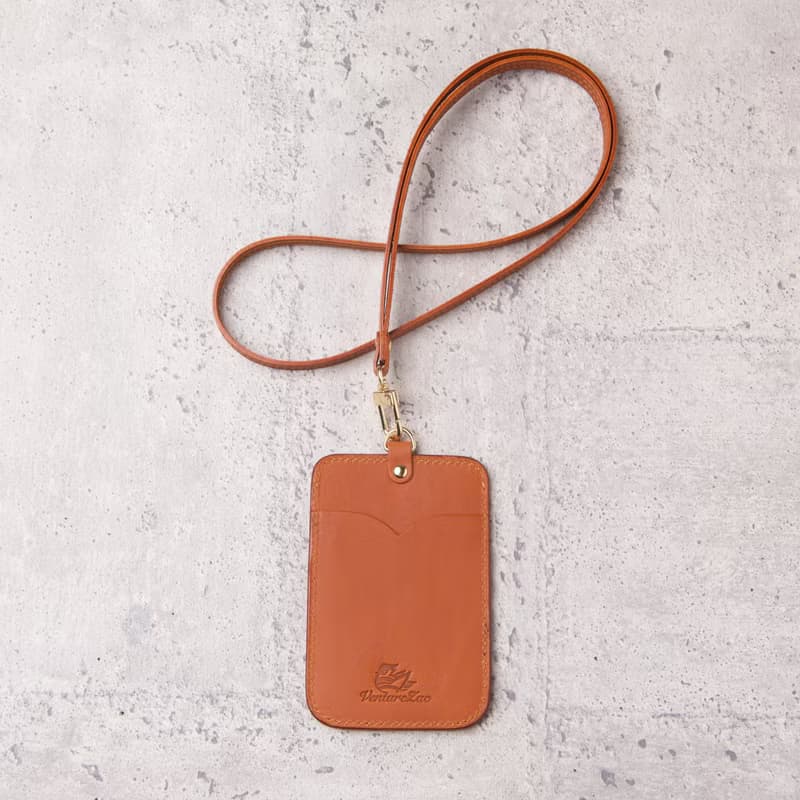 直式證件夾 ID Card Holder / 淺棕 Tan / 免費刻字