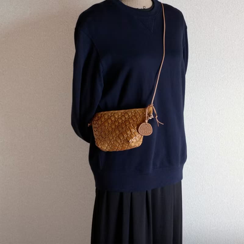 手編みヌメ革ショルダーバッグスマホポーチ小物入れ