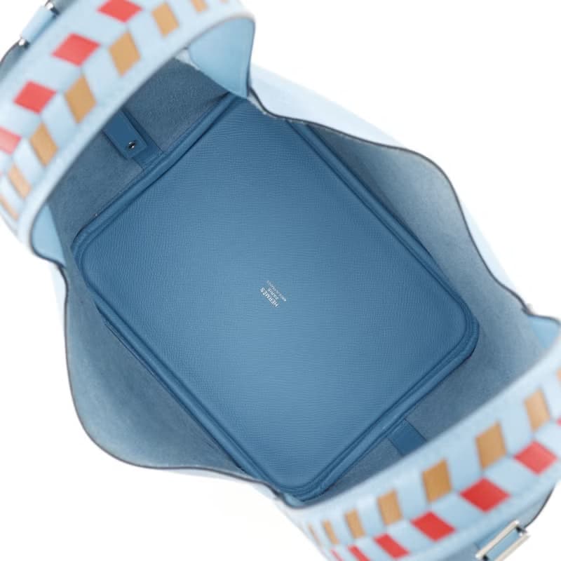 【日本直送】エルメス HERMES ピコタンロックMM ハンドバッグ トレサージュ ヴォーエプソン 水色 D レディース【中古】