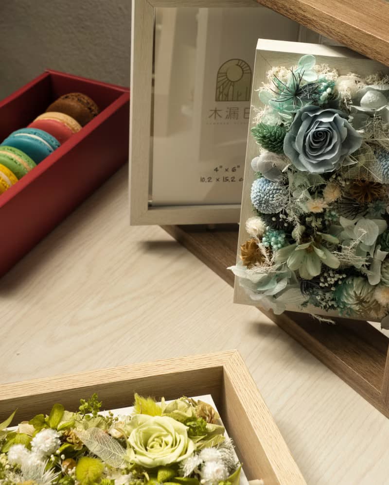 情人節馬卡龍永生花禮 - 開心果雙旋轉相框