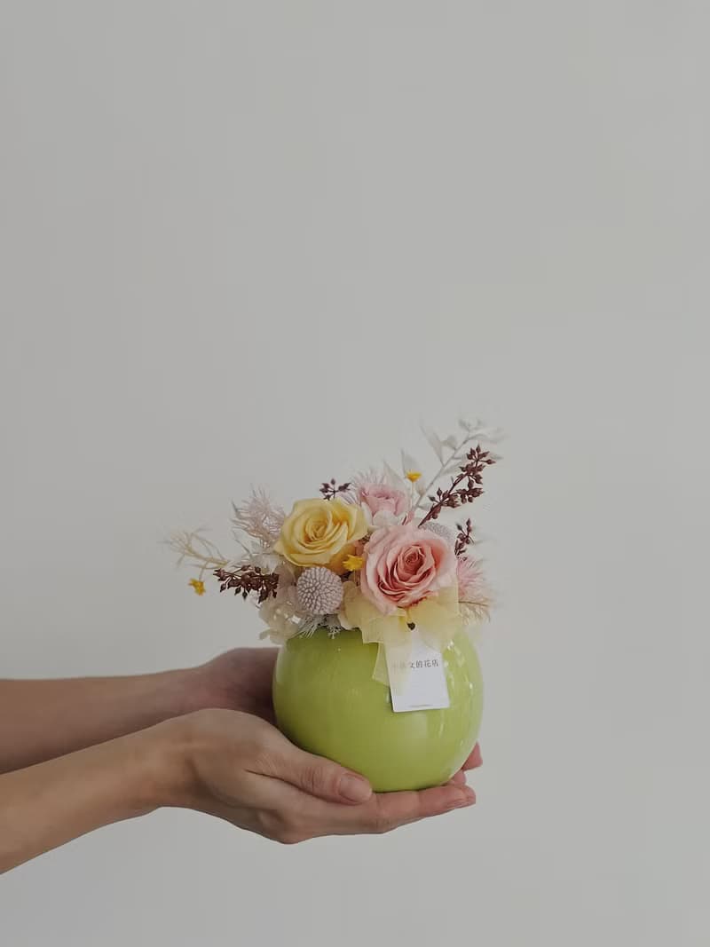 【永生玫瑰花盆花】• 情人節禮物/生日禮物/永生花/永生玫瑰花