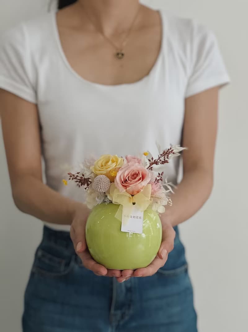 【永生玫瑰花盆花】• 情人節禮物/生日禮物/永生花/永生玫瑰花