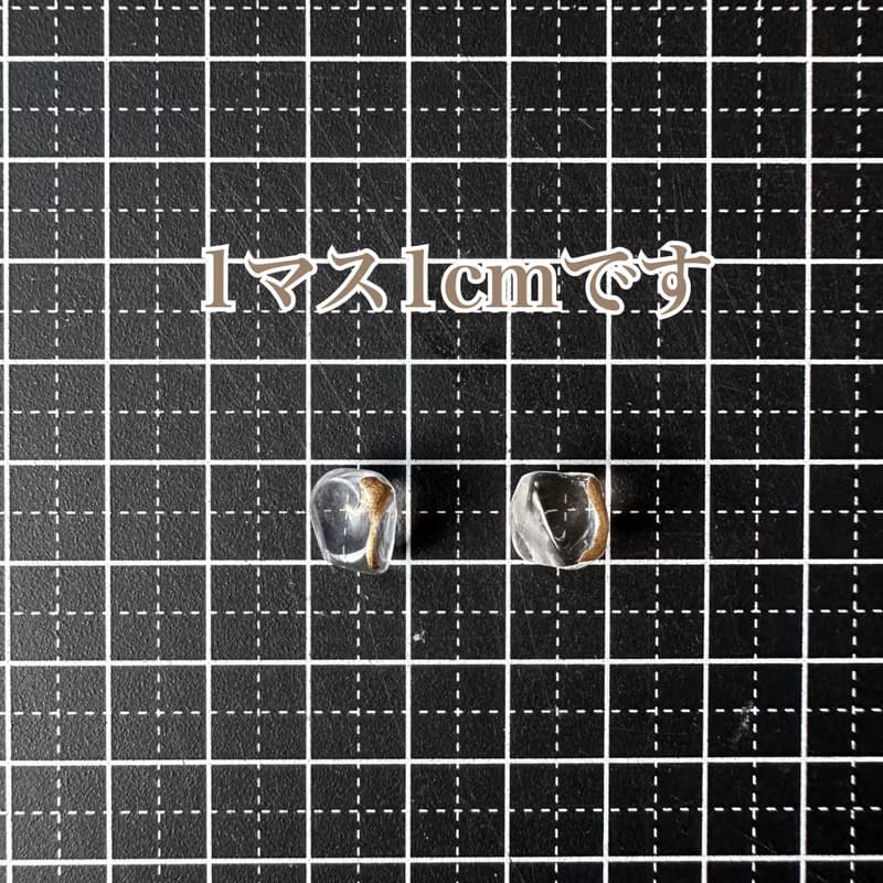 【再販】透明感が綺麗な 水晶 金継ぎ ライン ピアス ノンホールピアス シンプル オフィス 小ぶり 小さい 天然石 ゴールド 金 透明 クリア ギフト