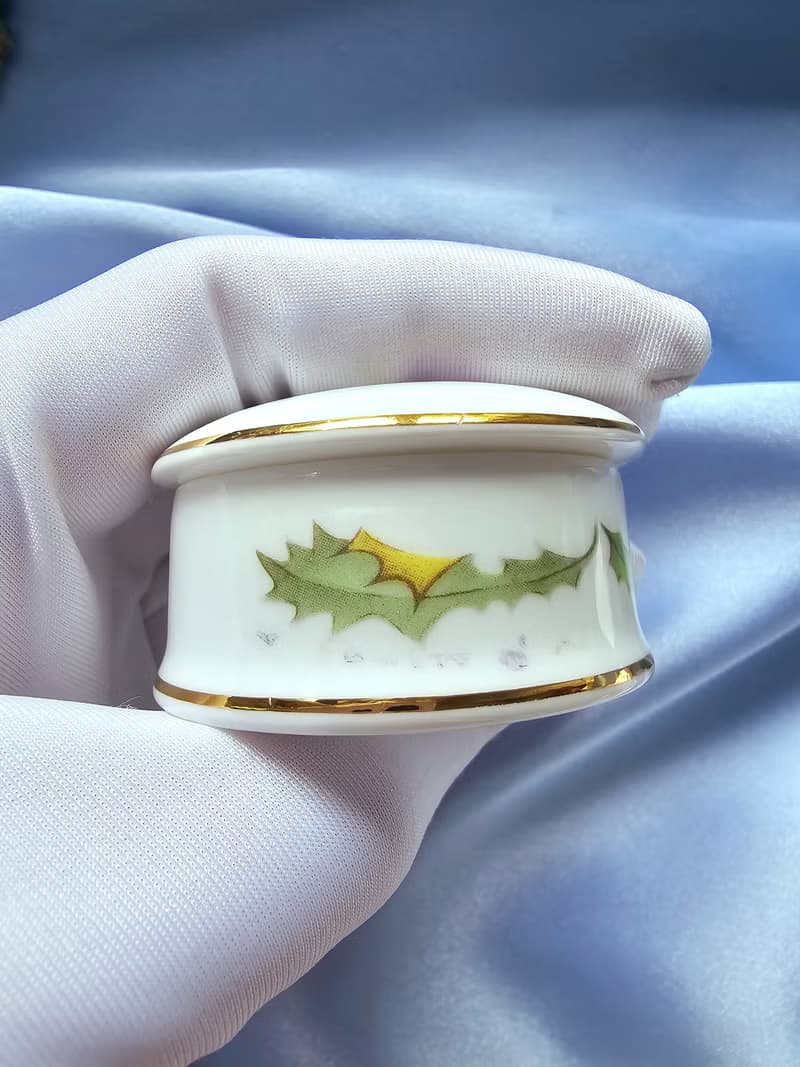 英國製蘇格蘭紫薊小珠寶盒/藥盒/vintage西洋古董飾品