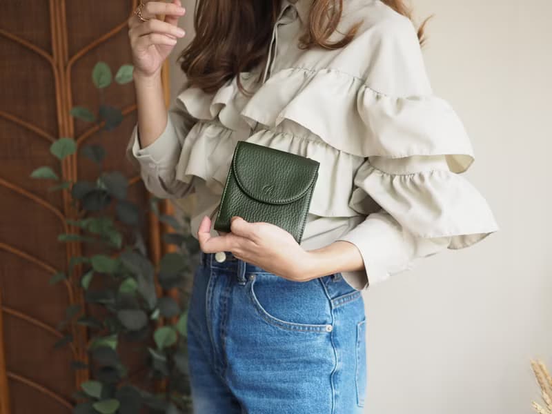 Tart (Green) : Short wallet, Cow leather, Wallet with long strap, Green