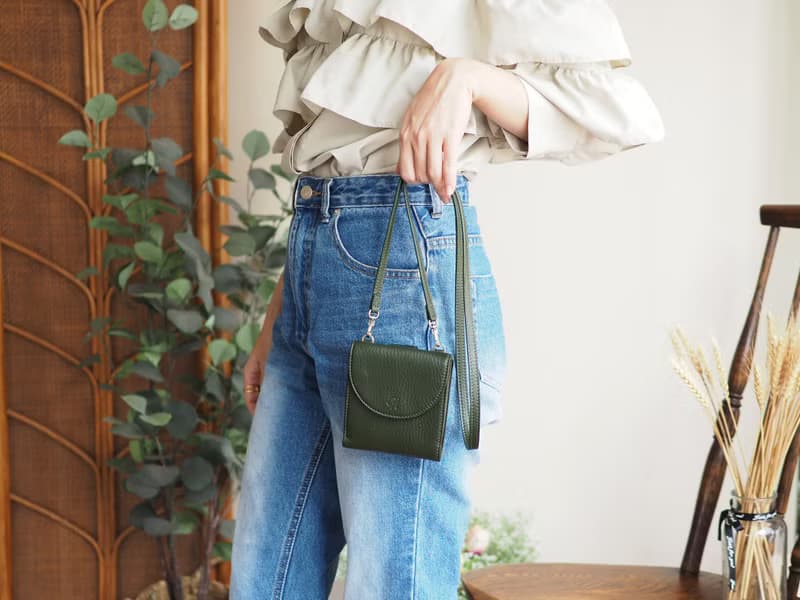 Tart (Green) : Short wallet, Cow leather, Wallet with long strap, Green