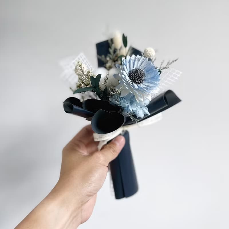 小資款畢業花束 | 三色選擇 / 附贈PVC透明梯型袋 畢業季 花束