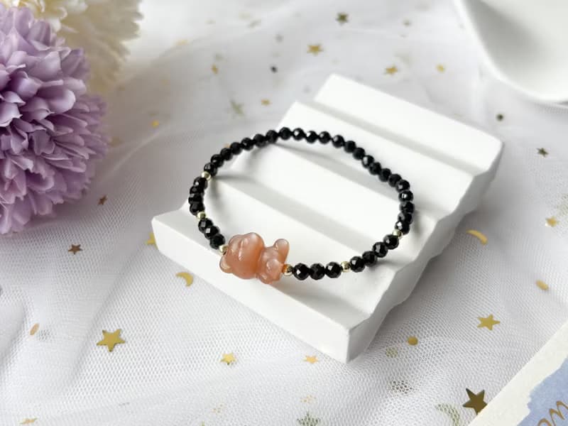 天然橙月光石小熊 黑尖晶 14K包金設計款手鍊