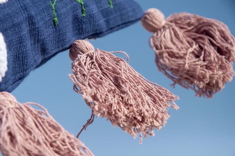 手縫純棉布側背包 刺繡手提包 手工刺繡肩背包 手繡包-彩虹動物