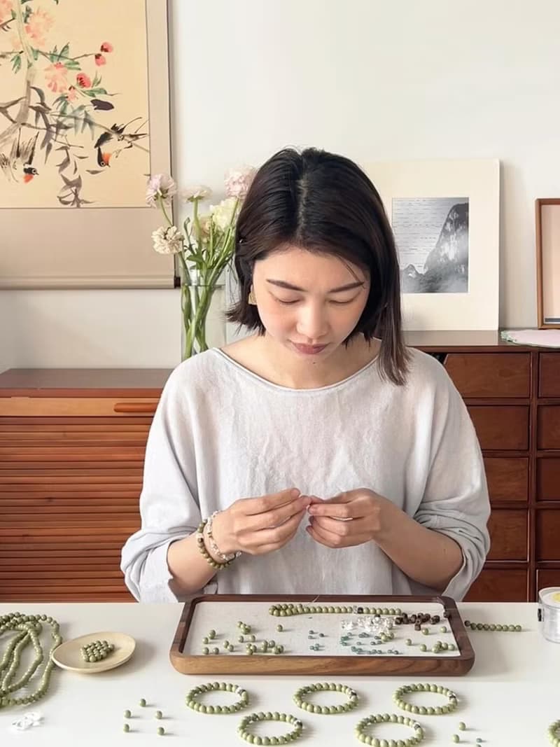 原創梨初牛油果阿拉善天然瑪瑙沉香手串植物系開運手鏈生日禮物