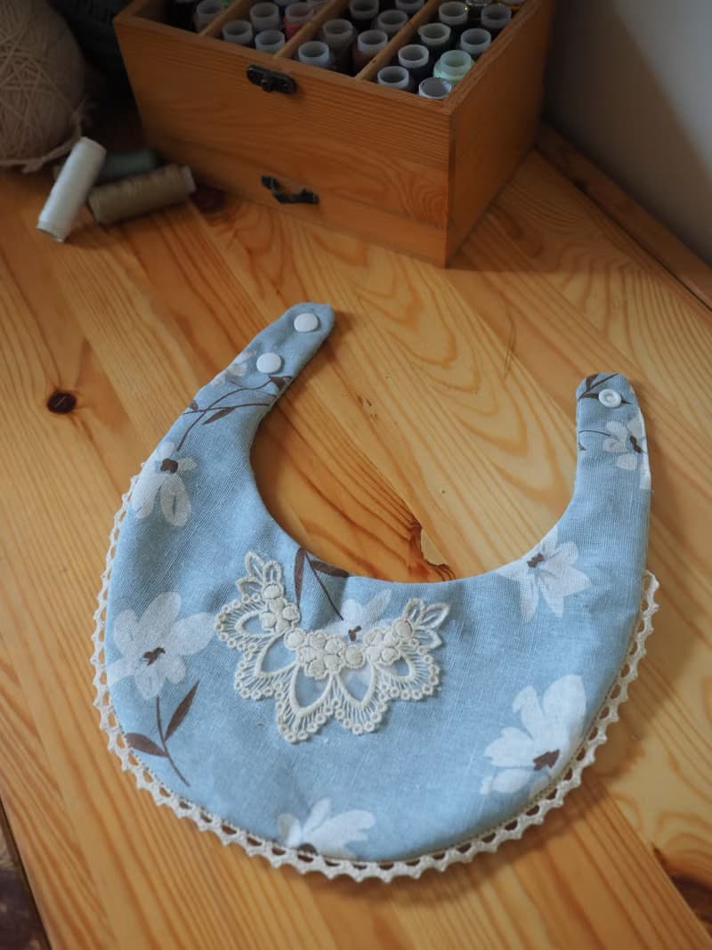 手作清雅小白花嬰兒帽子圍巾髮帶禮物套裝