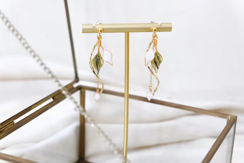 耳針x耳夾水晶花_夜光叢林-簡約葉子版(綠白)_光點飾品