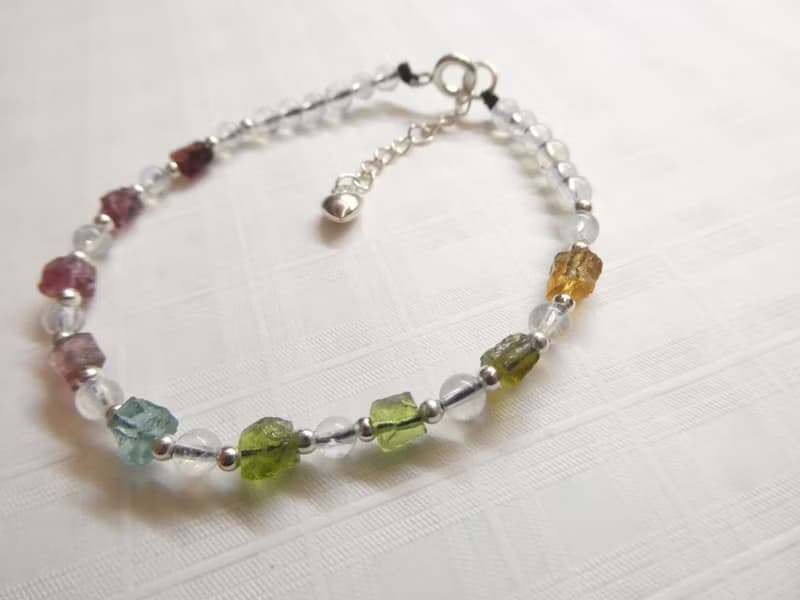 晶晶工坊*Love2hm 【轉圈圈】-彩虹碧璽月光石純銀手鍊