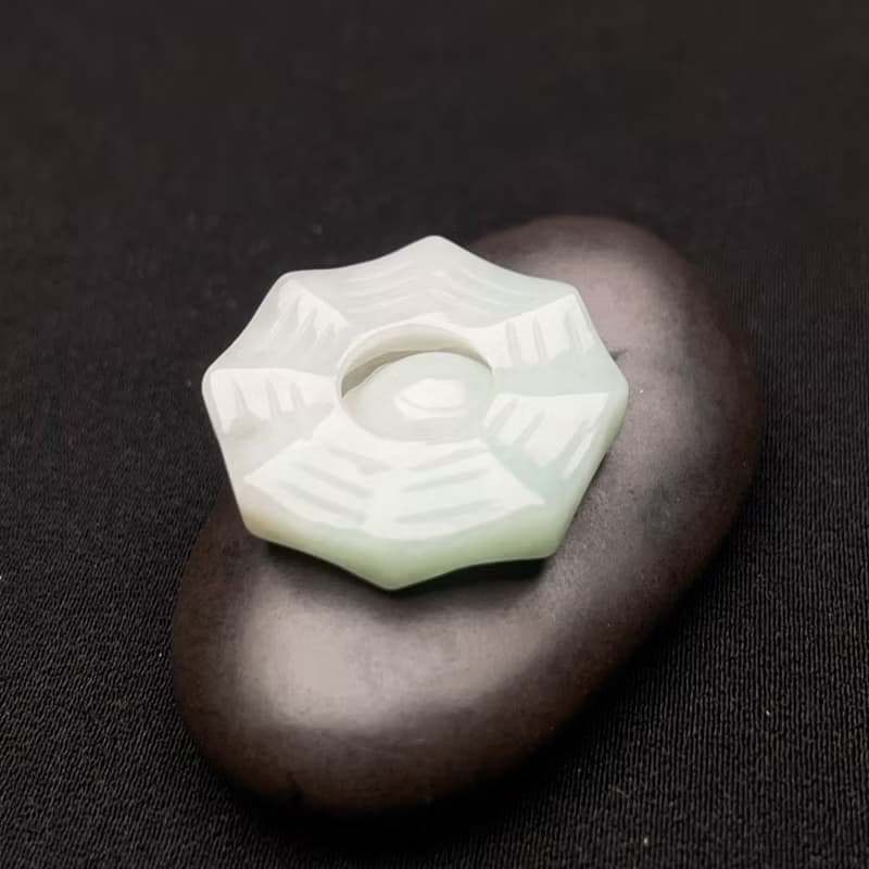 【乾坤太極】冰糯翡翠八卦吊飾 | 天然緬甸翡翠A貨 | 送禮