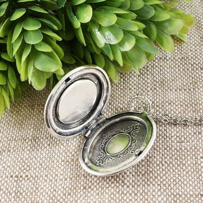 Pink Rose Cameo Silver Oval Photo Locket Floral Pendant Necklace Woman Jewelry