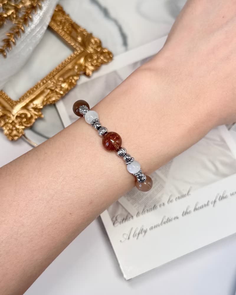 鞦楓暖月下氣質水晶手鍊 - 紅銅髮晶/太陽石/月光石