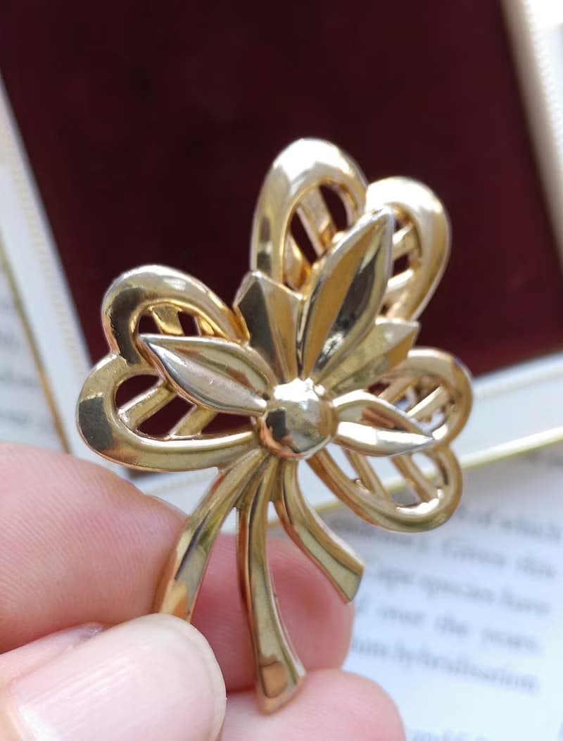 Vintage Jewelry 西洋古董飾品 金色調 優雅 幸運草 花束 別針