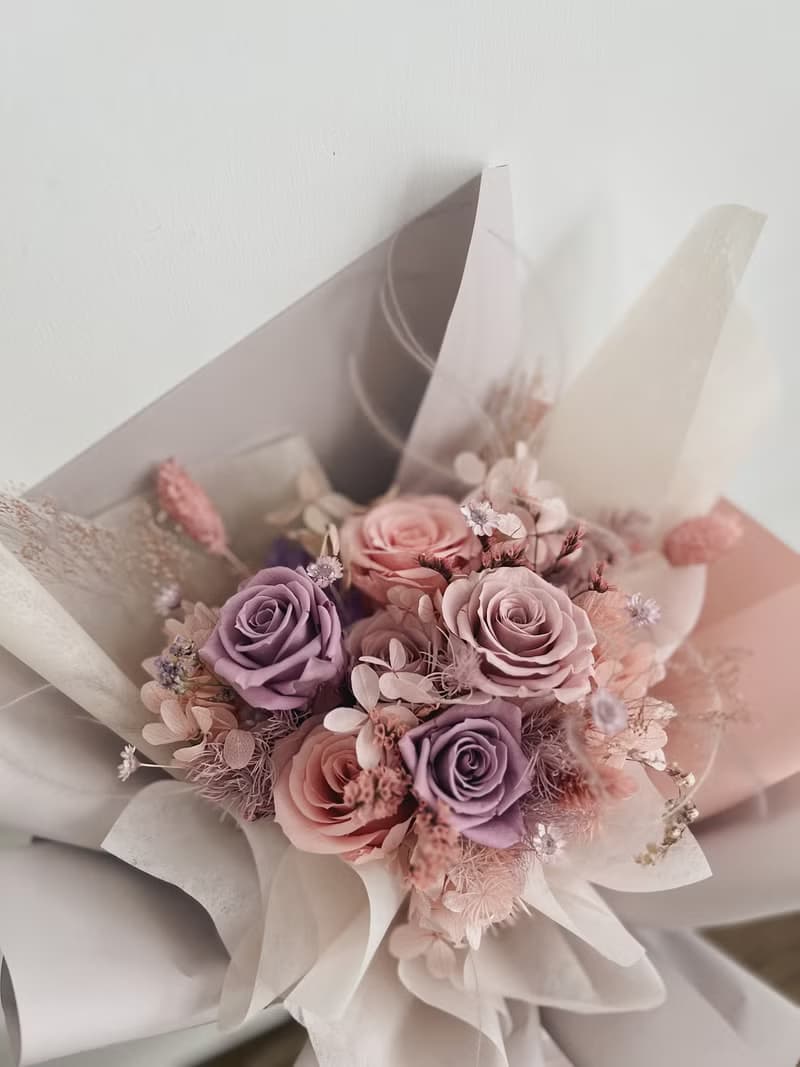 【永生玫瑰花花束】• 情人節/永生玫瑰花/永生玫瑰花花束/玫瑰花