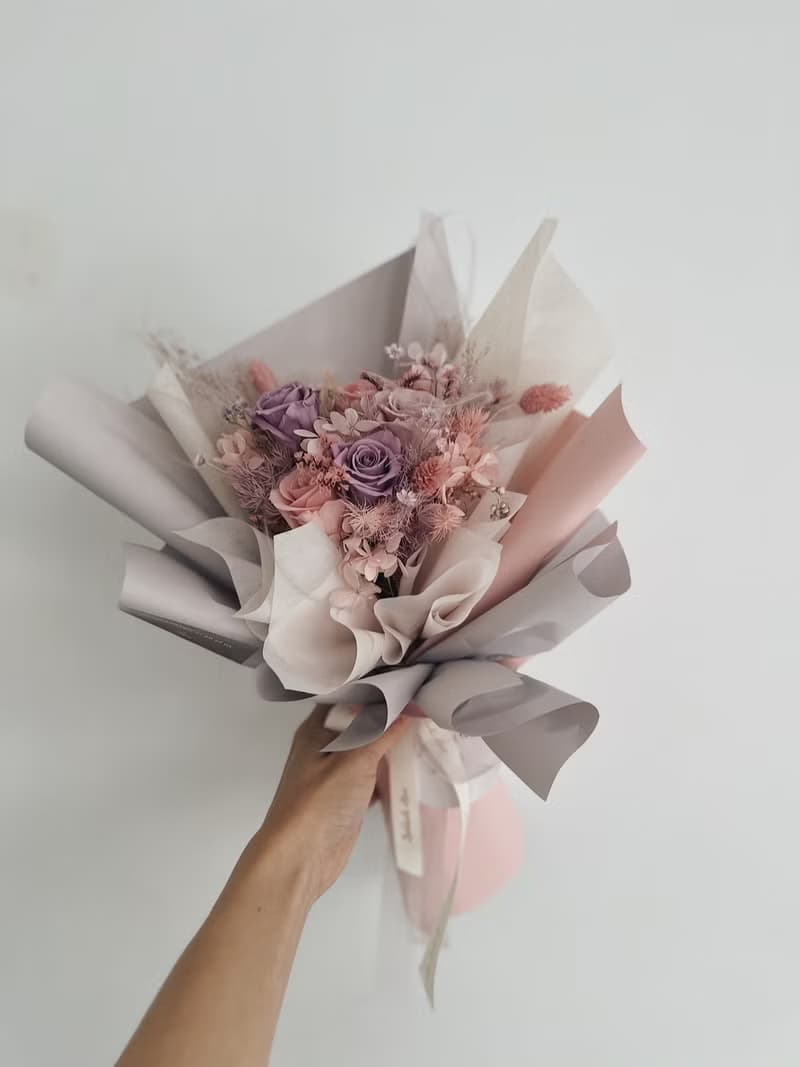 【永生玫瑰花花束】• 情人節/永生玫瑰花/永生玫瑰花花束/玫瑰花