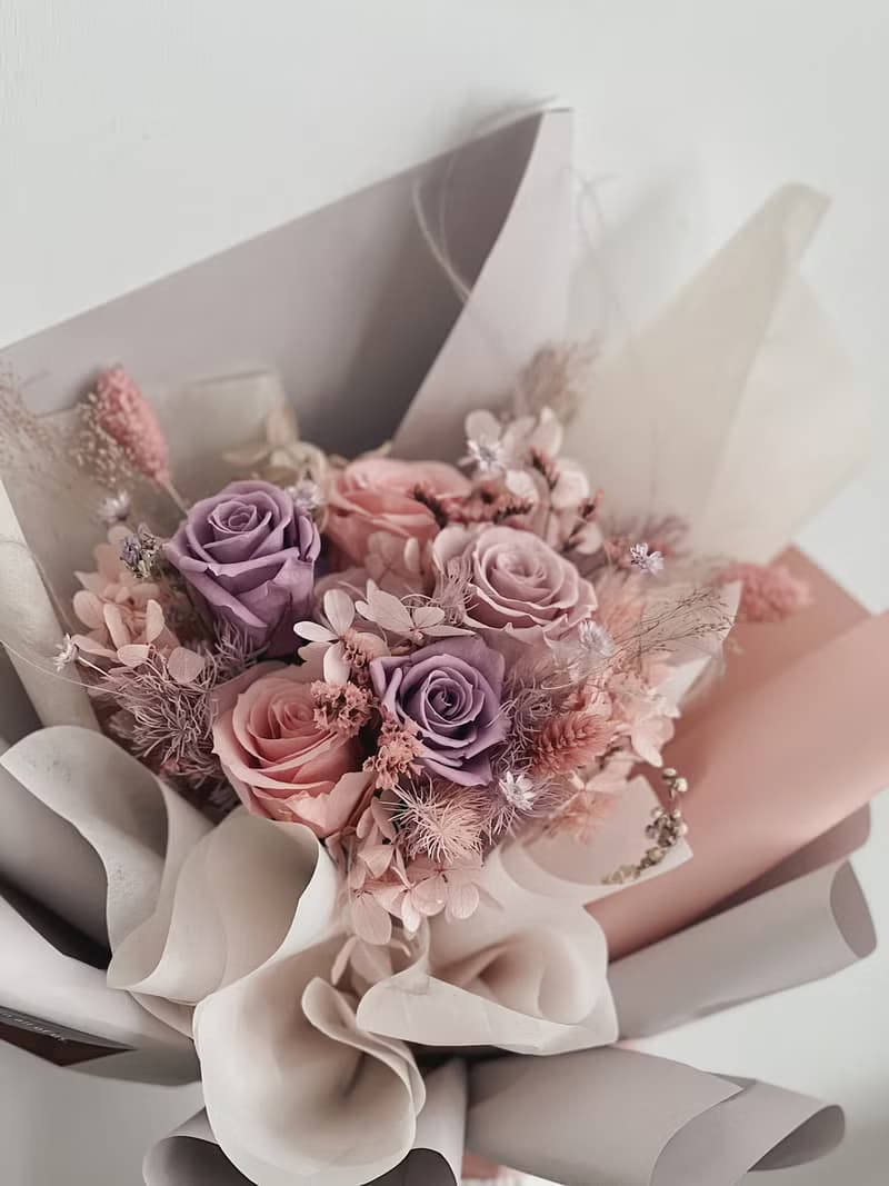 【永生玫瑰花花束】• 情人節/永生玫瑰花/永生玫瑰花花束/玫瑰花