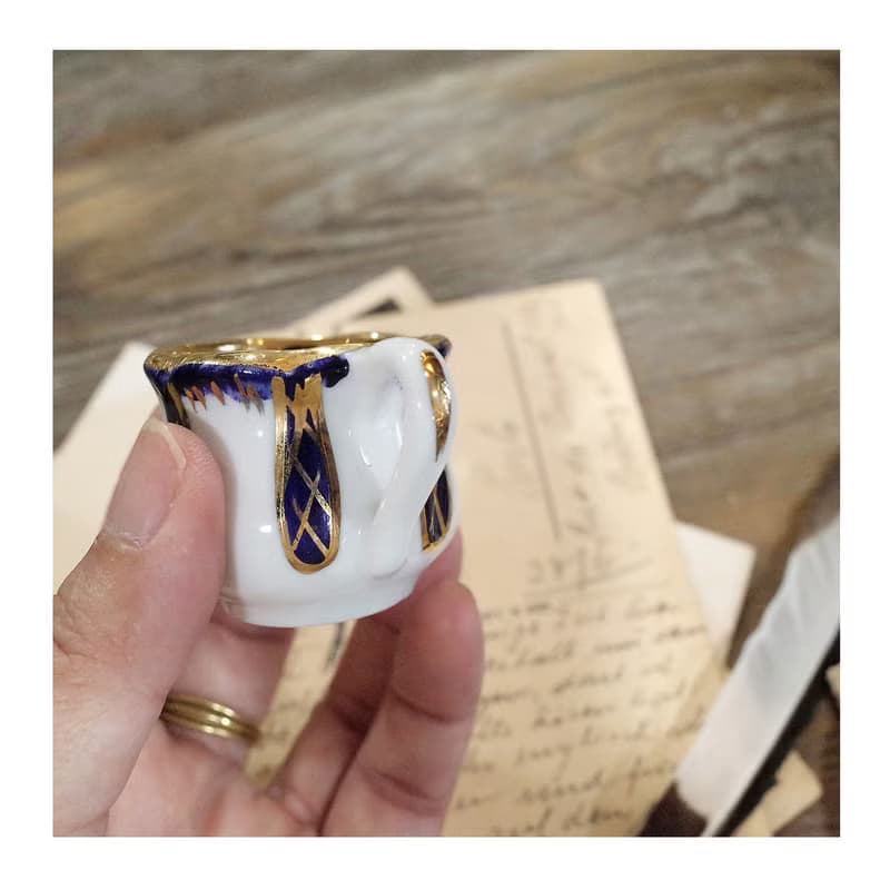 收藏自葡萄牙.鈷藍色金色白瓷小奶盅.瓷器.小奶壺#收藏品#稀有件