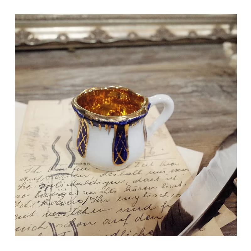 收藏自葡萄牙.鈷藍色金色白瓷小奶盅.瓷器.小奶壺#收藏品#稀有件