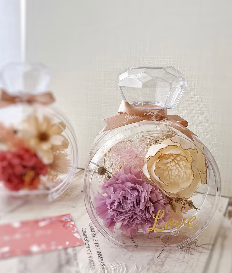 永生香水瓶花禮 花盒 康乃馨