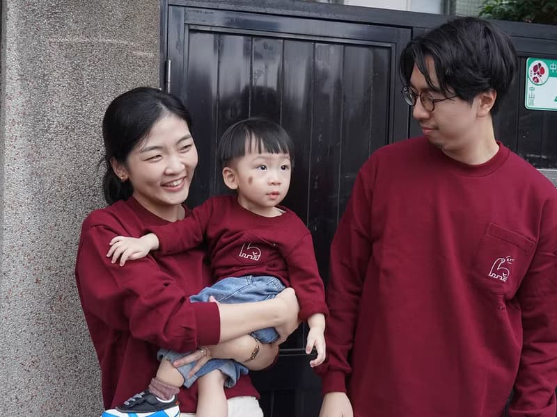 長頸龍刺繡親子上衣 小孩款