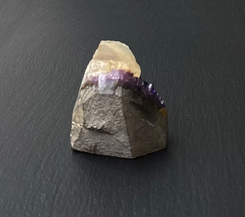 招財開運-天然原礦異象頂級帝王紫 紫晶鎮共生方解石快速出貨