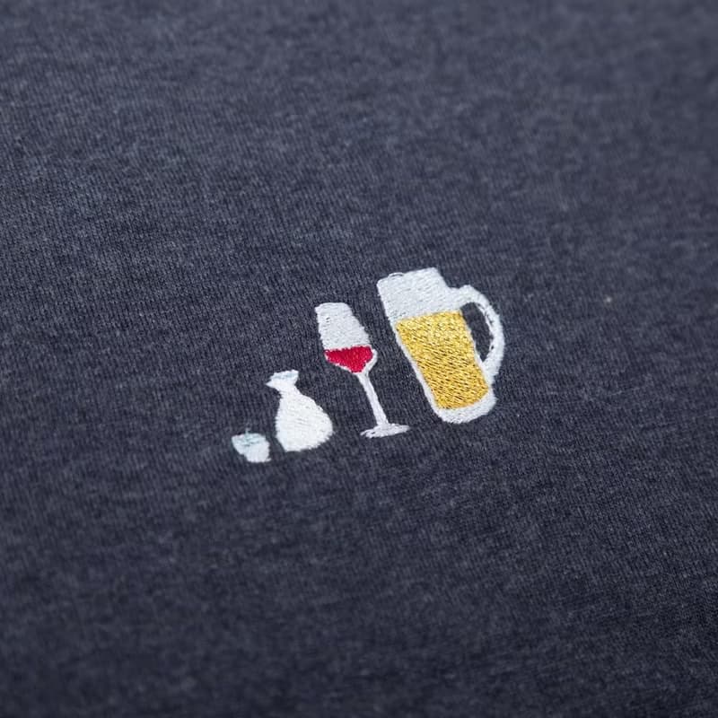 アルコールとわたし　おもしろTシャツ　ユニセックスS〜XXXLサイズ、レディースS〜Lサイズ、キッズ90cm〜160cm　Tcollector