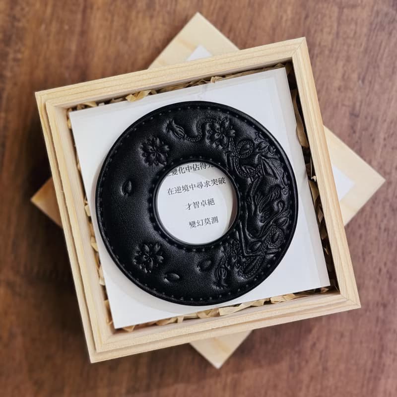 原創手工製作牛皮劍道刀鐔 御先稻荷 黑色 劍鍔 Tsuba