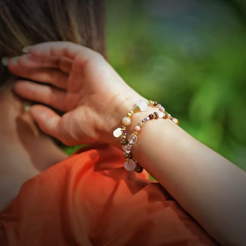 土耳其甜蜜陷阱 l 白月光石珊瑚玉雙圈手鍊 C1731