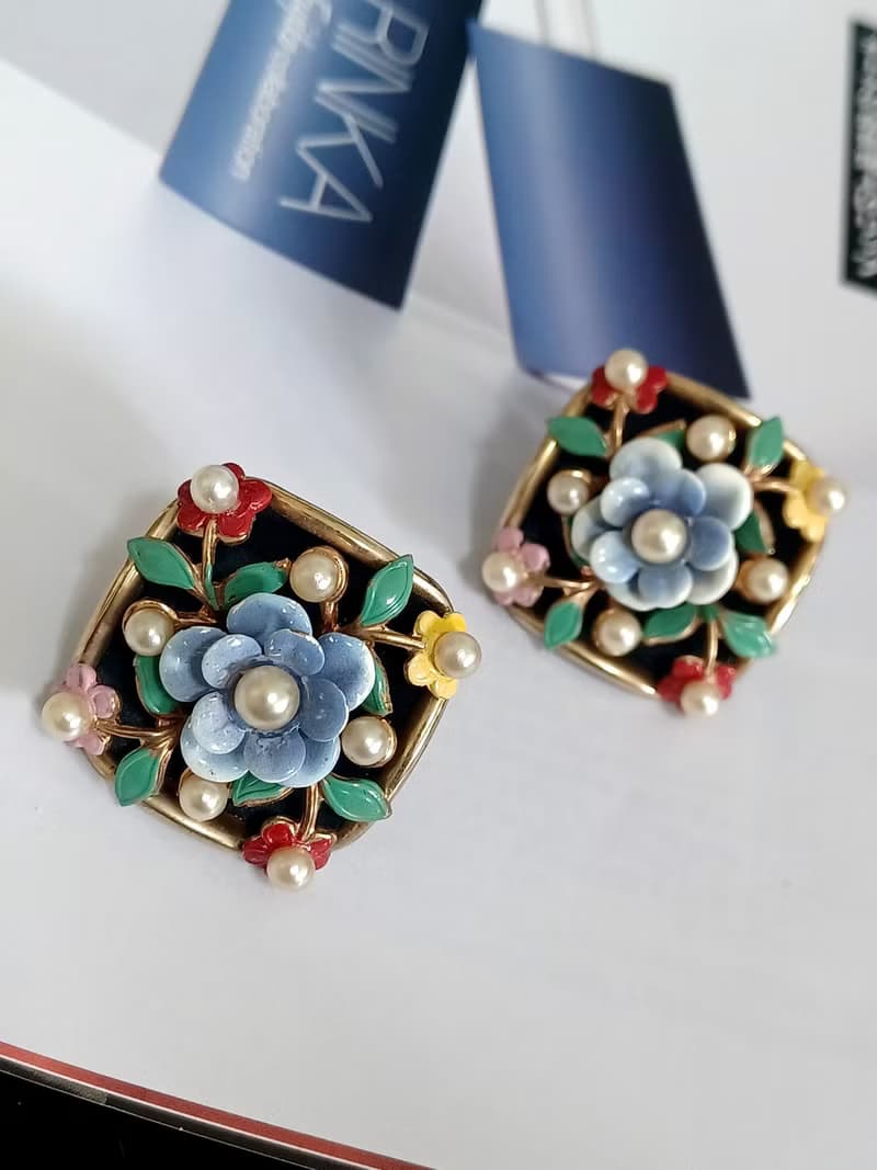 vintage jewelry古典珍品  Alice 琺瑯立體珍珠花卉 夾式耳環