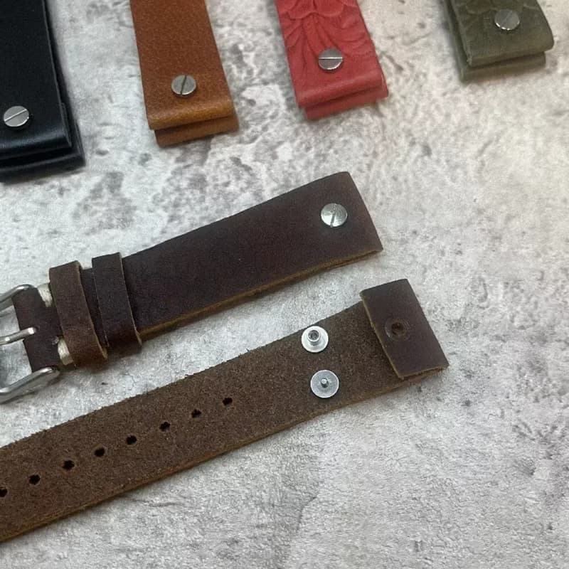 Timeless Watchband 螺絲扣 雕花紋真牛皮革錶帶 20MM 紅 墨綠