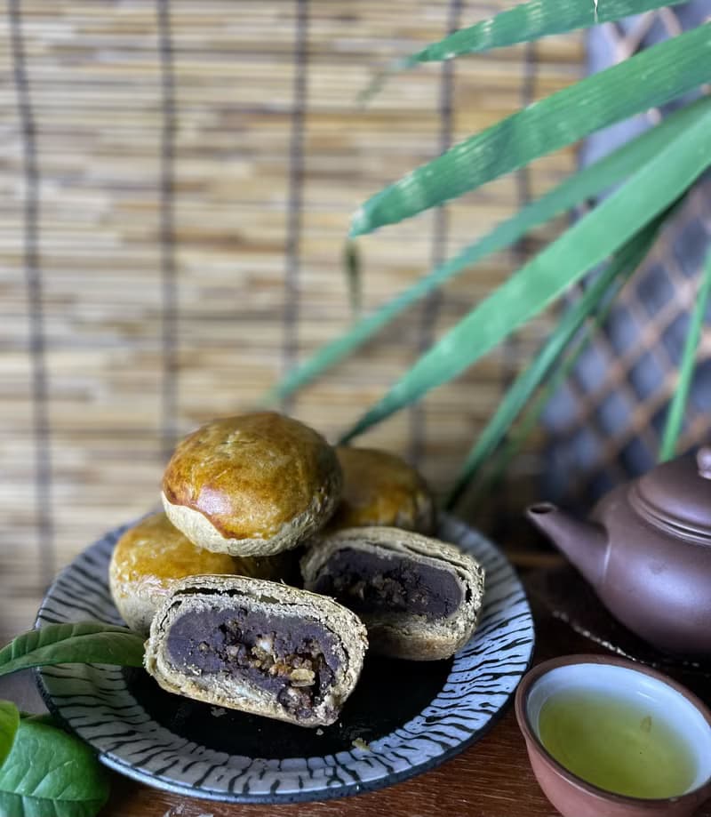 【中秋禮盒】茶蛋黃酥+鹹肉茶酥(經典/烏龍茶/鐵觀音)  6入/9入