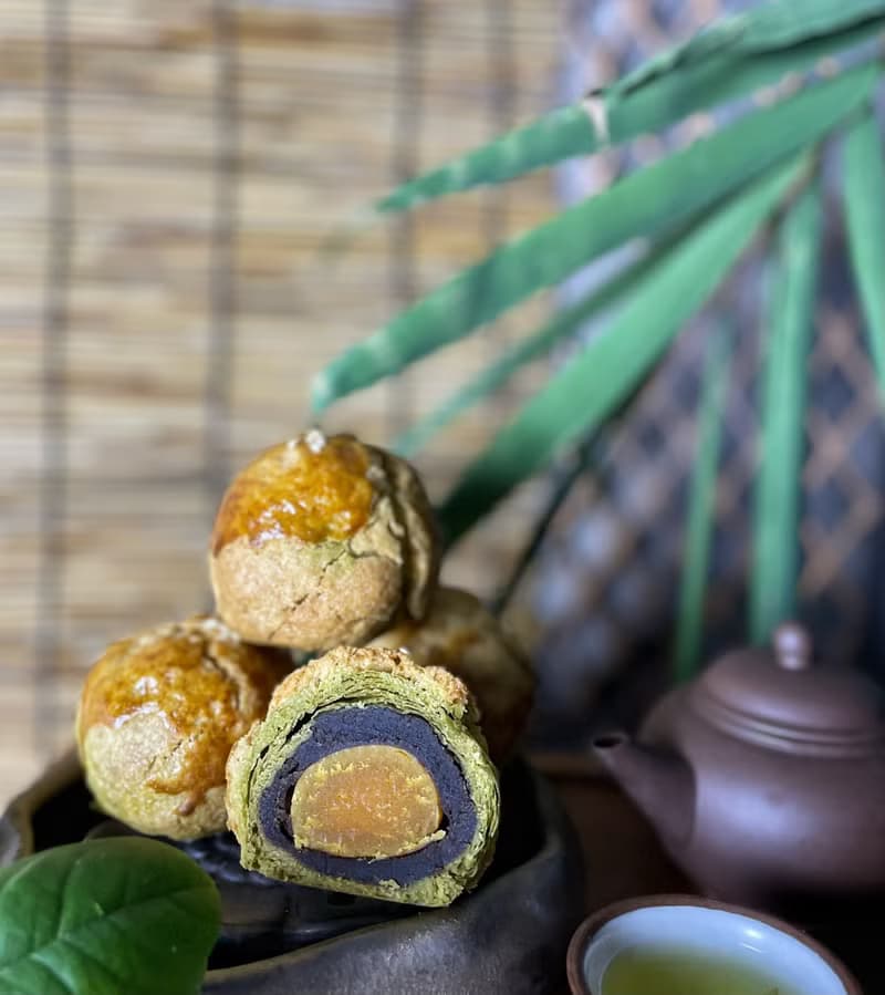 【中秋禮盒】茶蛋黃酥+鹹肉茶酥(經典/烏龍茶/鐵觀音)  6入/9入